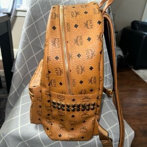 Like brand new, barely used. Have authentication and proof of purchase.